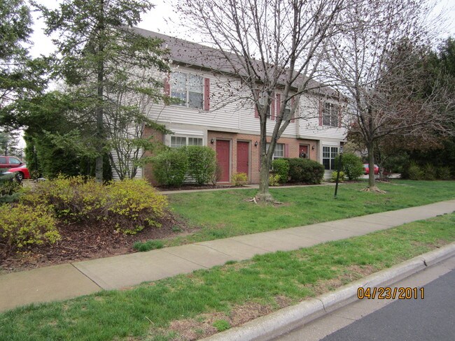 FRONT BUILDING VIEW - 629 Pebble Pl Dr