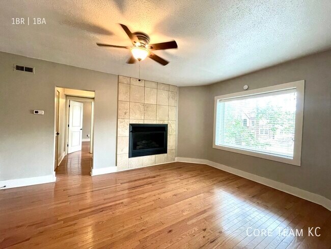 Foto del edificio - 4328 Roanoke Pkwy