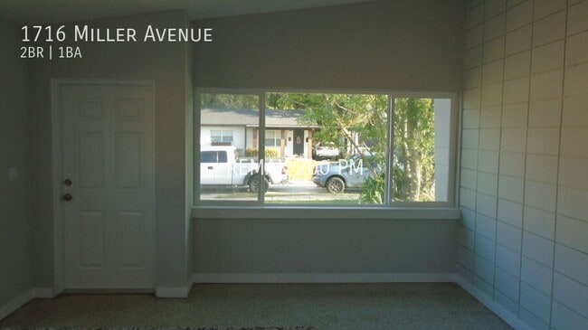 Building Photo - 1716 Miller Ave