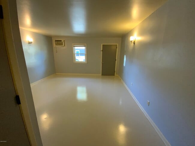 Building Photo - 310 Roosevelt Rd