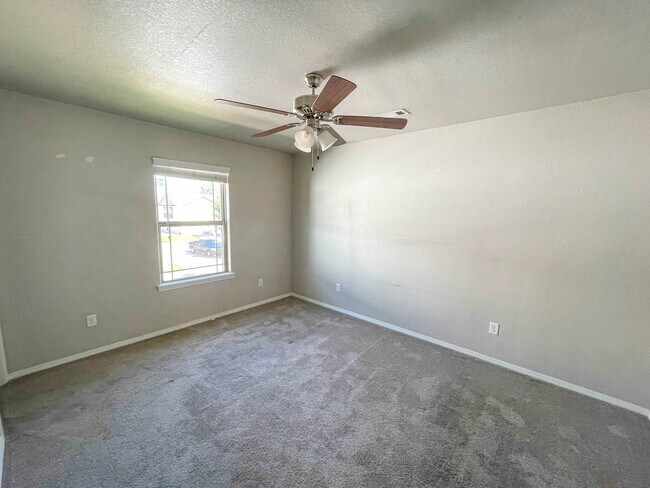 Building Photo - 4175 W Santa Maria Ln