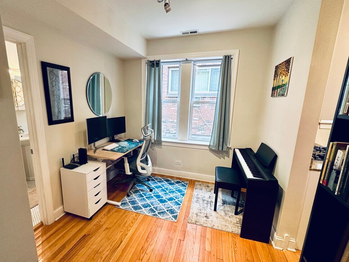 1230 Elmwood Ave Unit 1W, Evanston, IL 60202 Condo for Rent in