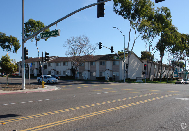 Building Photo - James Place Apartments