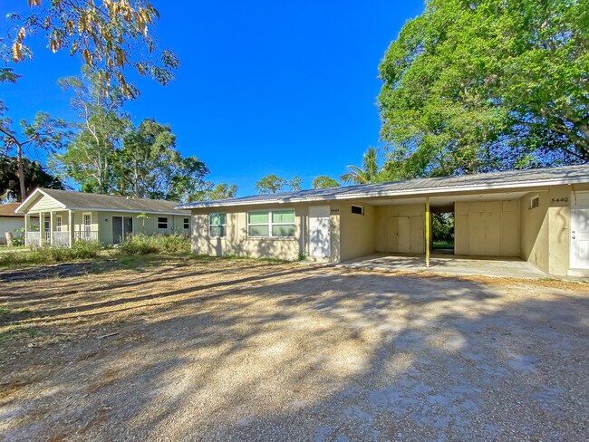 Foto del edificio - 5444 Eleventh Ave