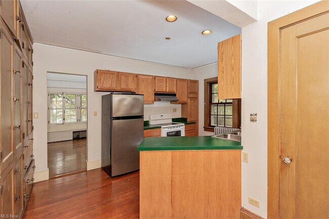 Foto del edificio - 283 Corning Dr