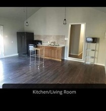 Building Photo - 1909 Brunson Ave