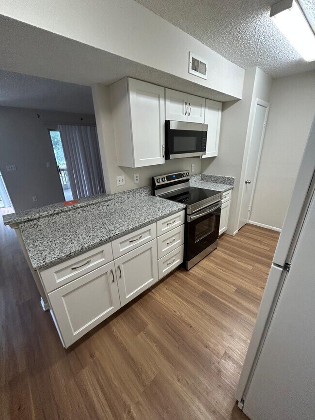 Cocina - 1600 Big Tree Rd