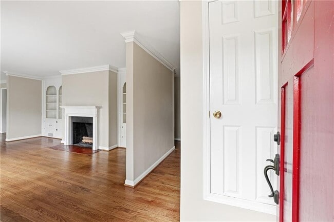 Foto del edificio - 1846 Fernwood Rd NW