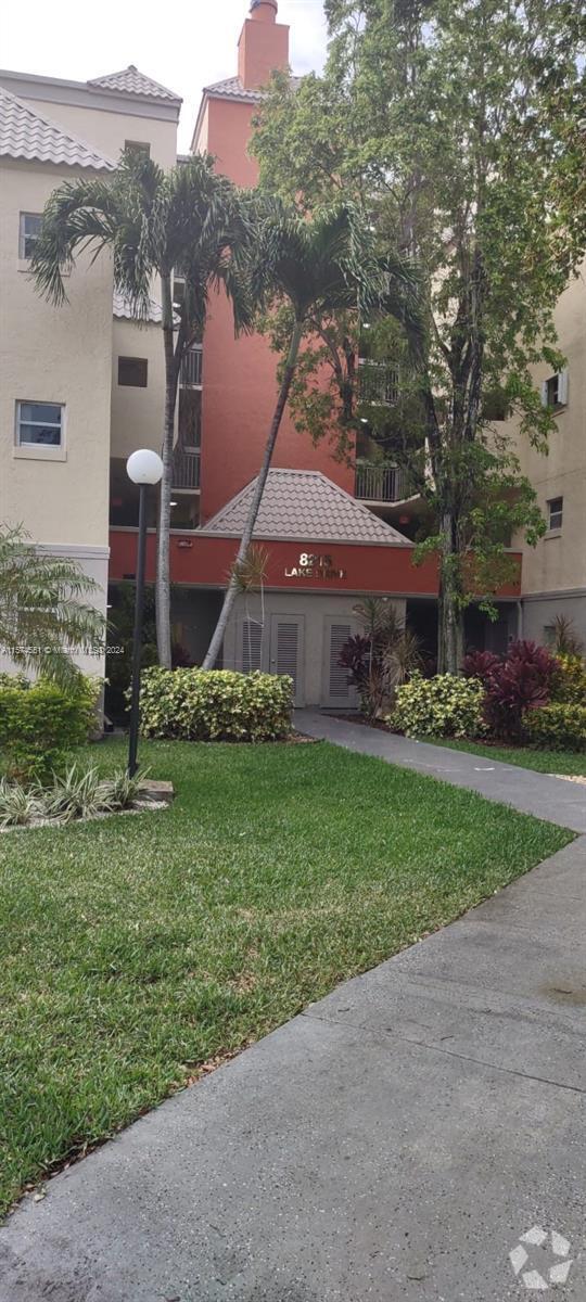 Las Vistas Apartments for Rent with Hardwood Floors Doral, FL 2