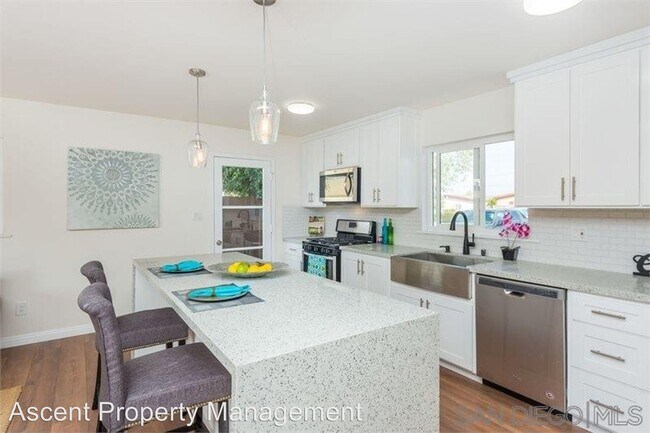 Building Photo - 4 br, 2 bath House - 1222 16th St.