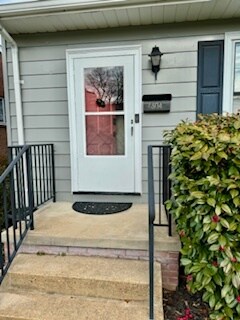 Foto del edificio - 4604 Radford Ave