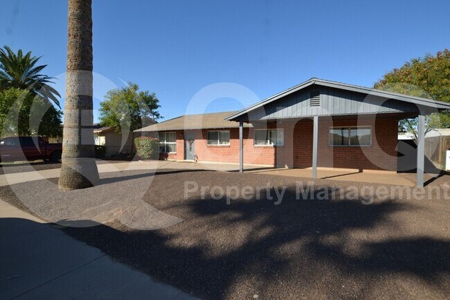 Building Photo - 3226 W Stella Ln