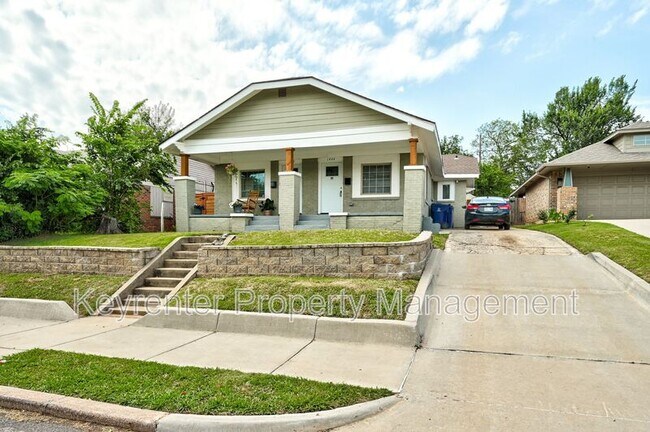 Foto del edificio - 1444 NE 13th St