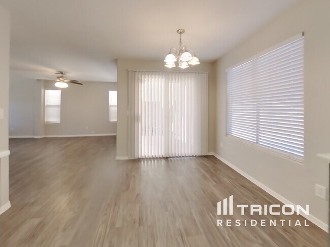 Foto del edificio - 12891 W Virginia Ave