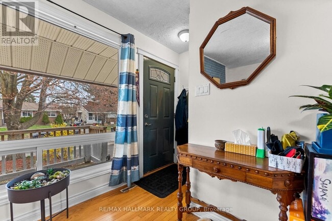 Building Photo - 1318 Avenue Q