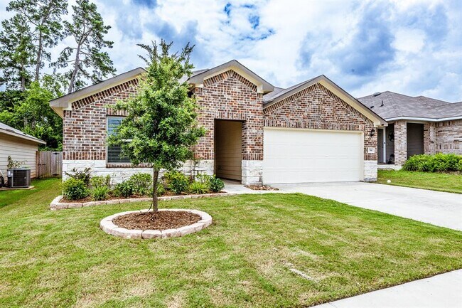 Building Photo - 306 Pecos Dr
