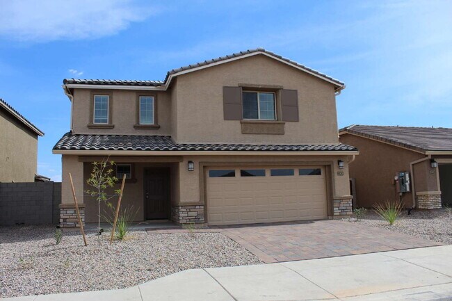 Foto del edificio - "Spacious 4-Bedroom with 2.5 Baths availab...