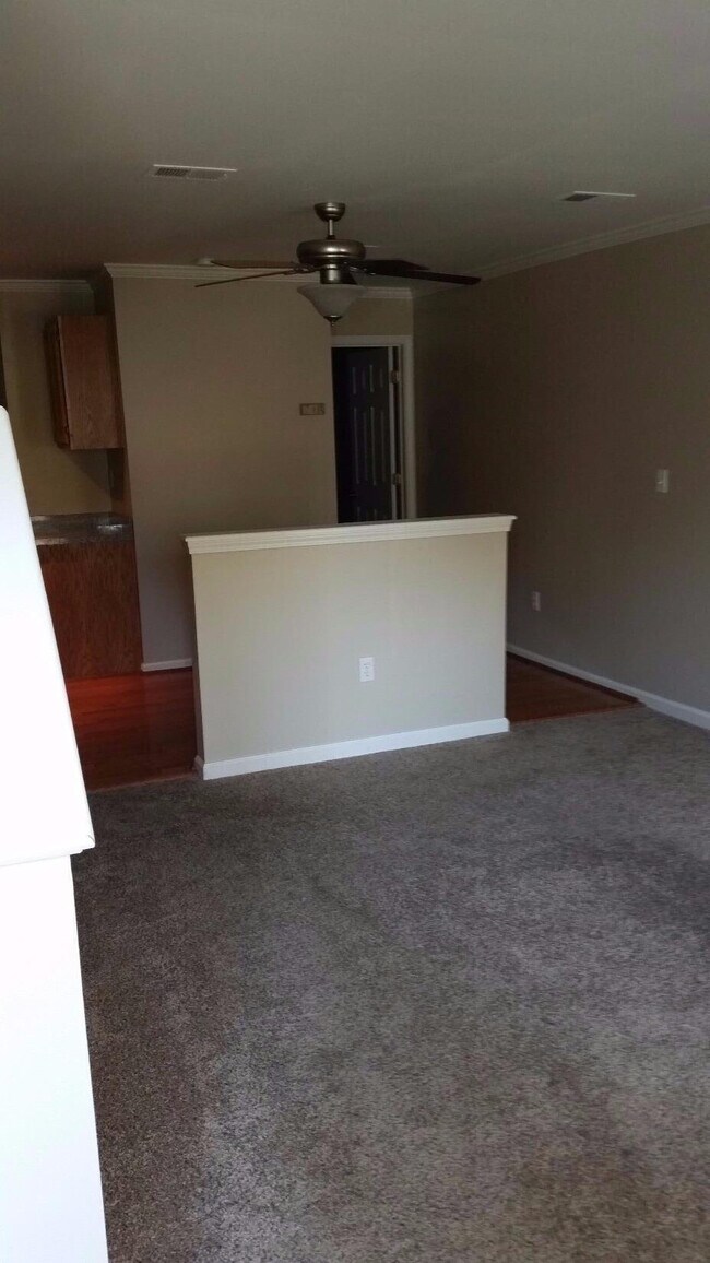 Foto del edificio - 415 Marquis Ave