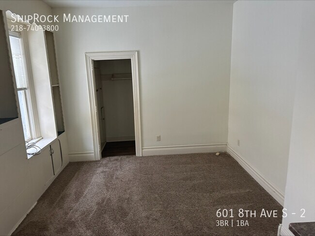 Foto del edificio - 601 8th Ave S