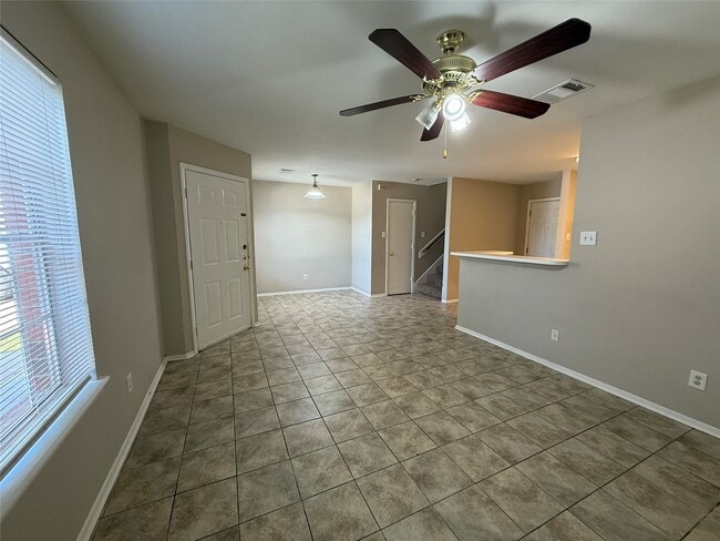 Foto del edificio - 10007 Emerald Creek Dr
