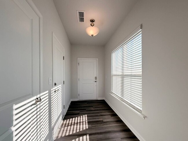 Building Photo - 4001 Kidd Pl