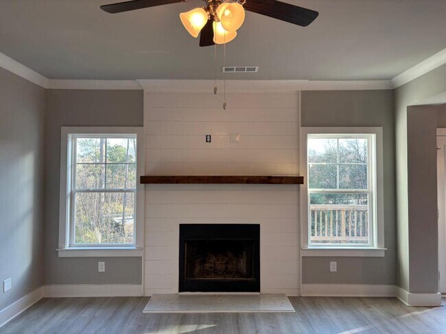 Foto del edificio - 249 Melba Ln