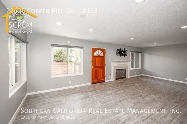 Foto del edificio - 22605 Copper Hill Dr