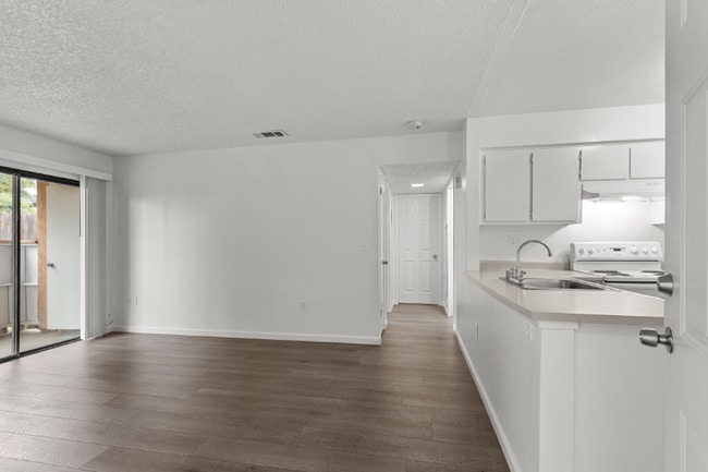 Foto del edificio - 3859 Annadale Ln