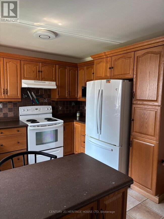 Building Photo - 29 McCully Dr