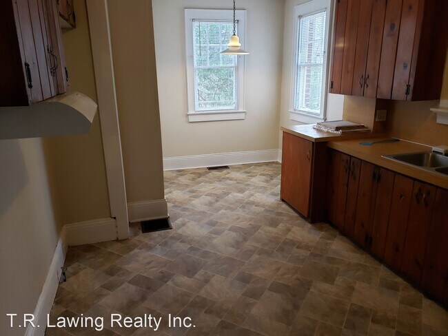 Building Photo - 4 br, 2 bath House - 1521 Kings Road