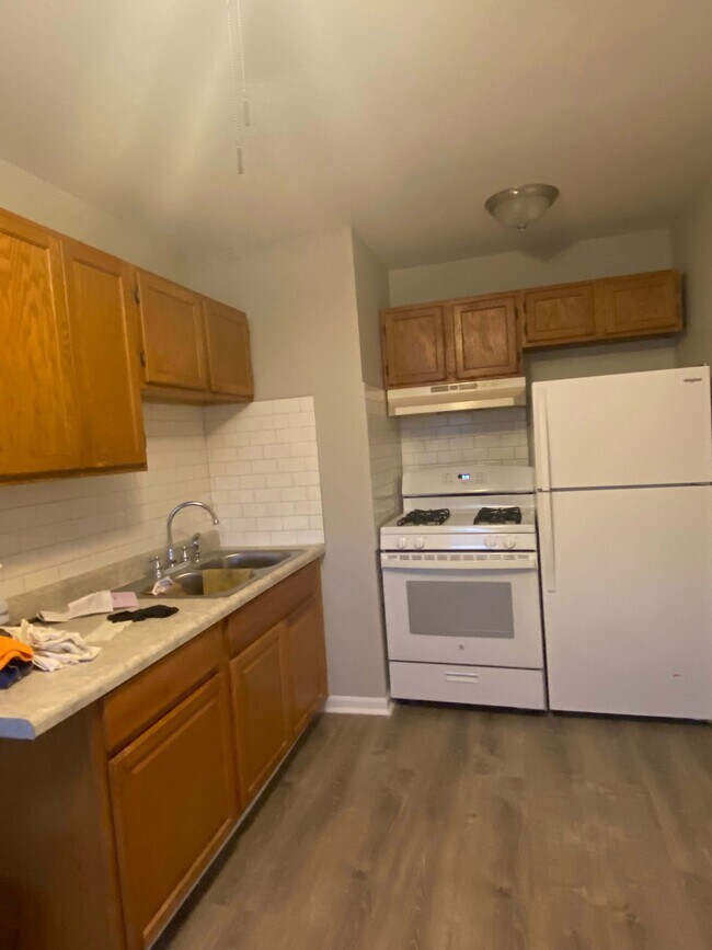Foto del edificio - 4011 W Waveland Ave