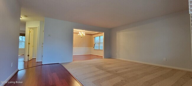 Building Photo - 13606 Saddlecreek Dr