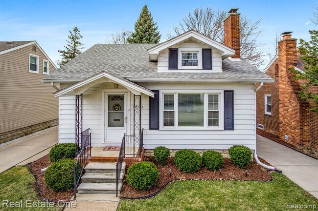 Foto del edificio - 23128 Olmstead St