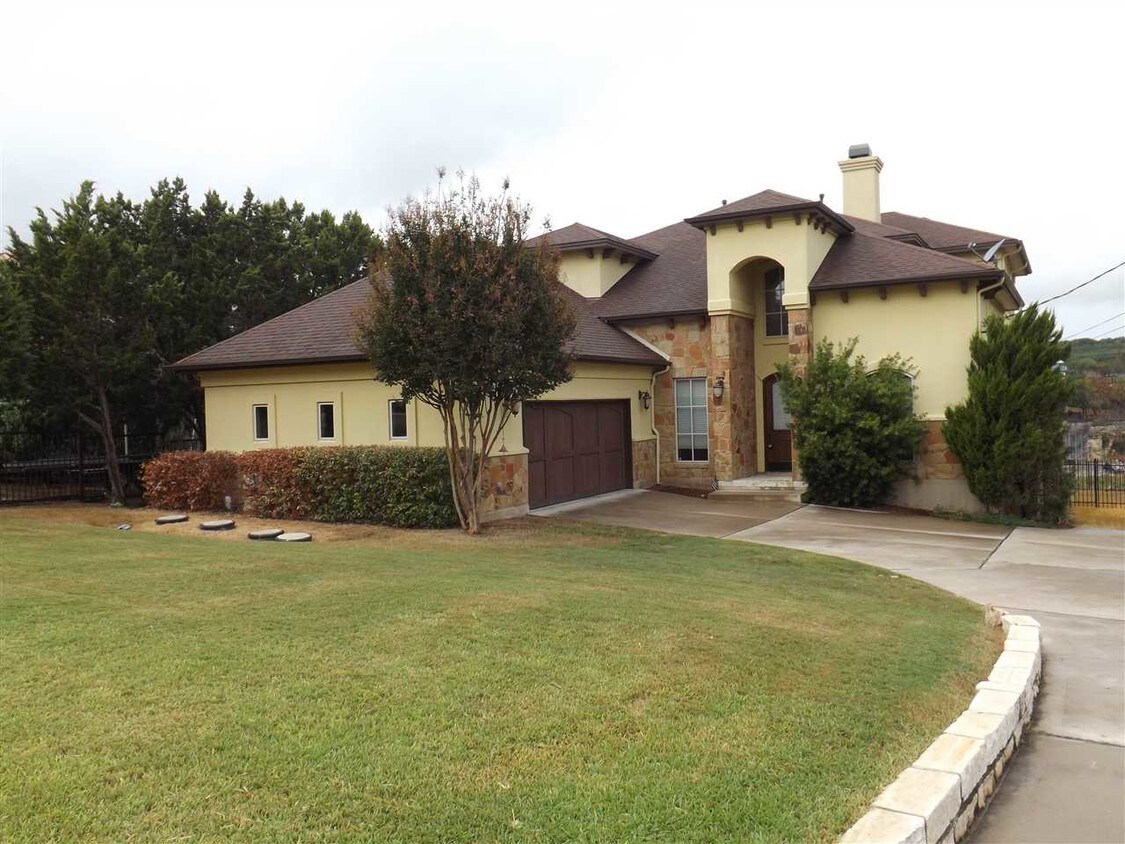 Primary Photo - 22000 Briarcliff Dr