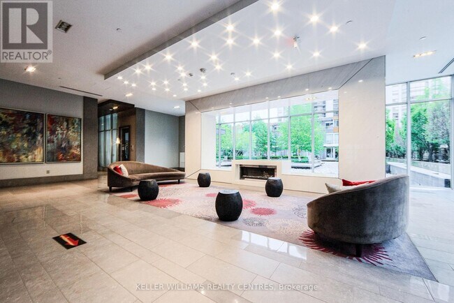 Photo du bâtiment - 511 Sheppard Ave E