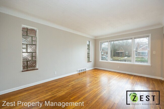 Building Photo - 3 br, 1 bath House - 20487 Packard St