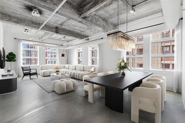 Foto principal - 140 Bay St