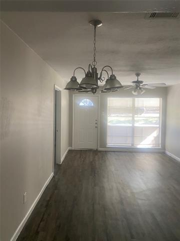 Foto del edificio - 5621 Bluffman Dr