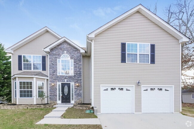 Building Photo - 177 Edison Dr