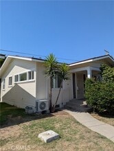 Building Photo - 127 S Olive Ave