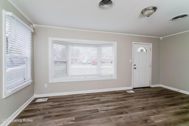 Building Photo - 251 Derby Ave