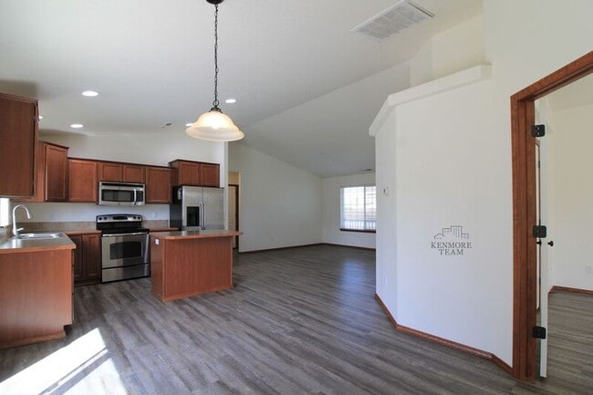 Building Photo - 4608 Yucatan Ct