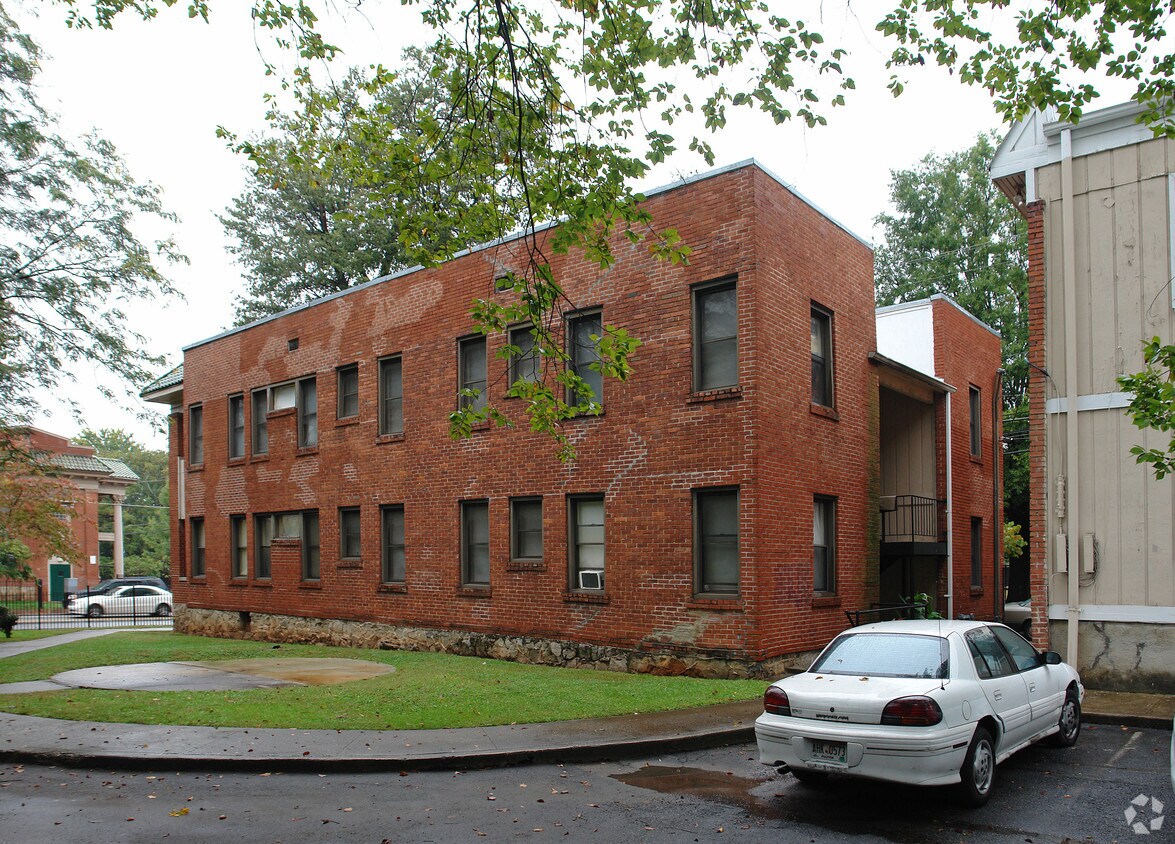 Foto del edificio - 431 NE Parkway Dr