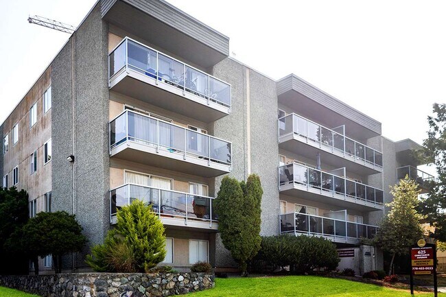 Photo du bâtiment - Sentinel Apartments