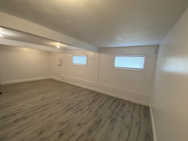 Building Photo - 2579 Sugarpine St