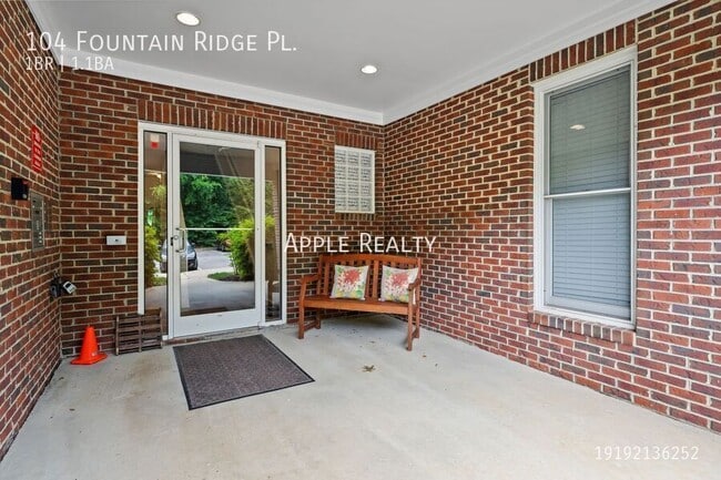 Foto del edificio - 104 Fountain Ridge Pl