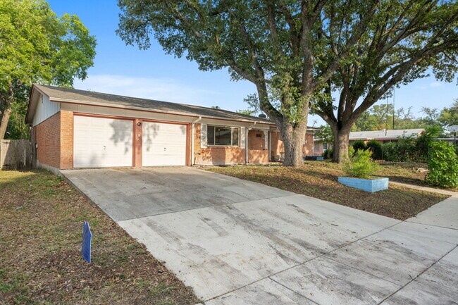 Building Photo - 11110 Rendezvous Dr