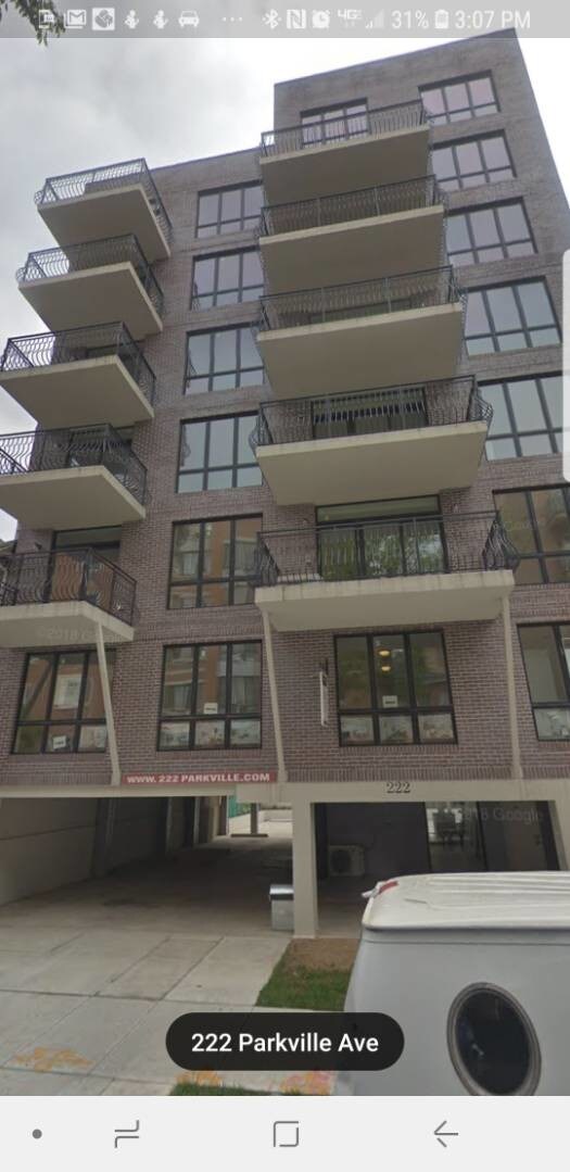 Foto del edificio - 222 Parkville Ave