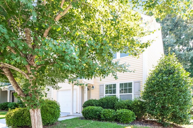 Building Photo - 2708 Bramble Ridge Ct