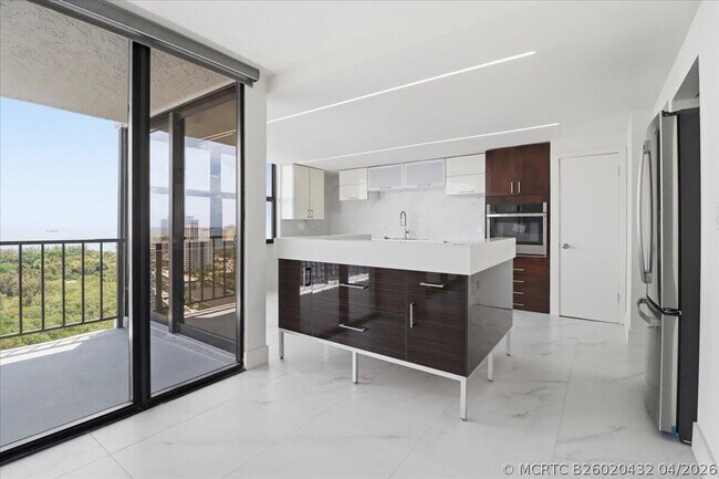Foto del edificio - 936 Intracoastal Dr